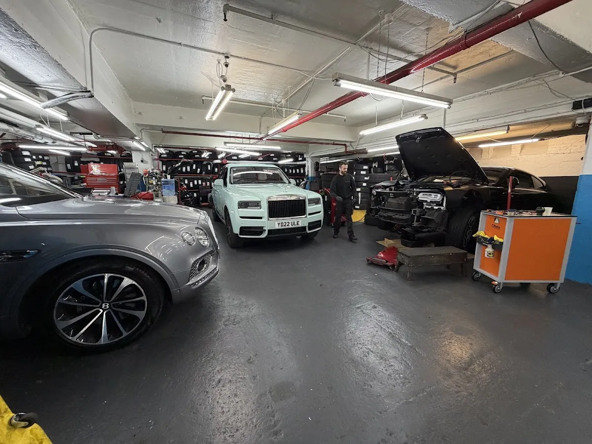 Oslo Court Garage, London